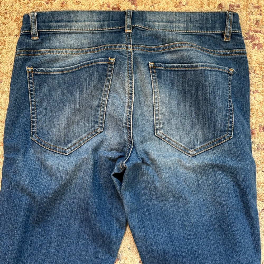 New York & Company Low Rise Skinny Jeans - Picture 8 of 15